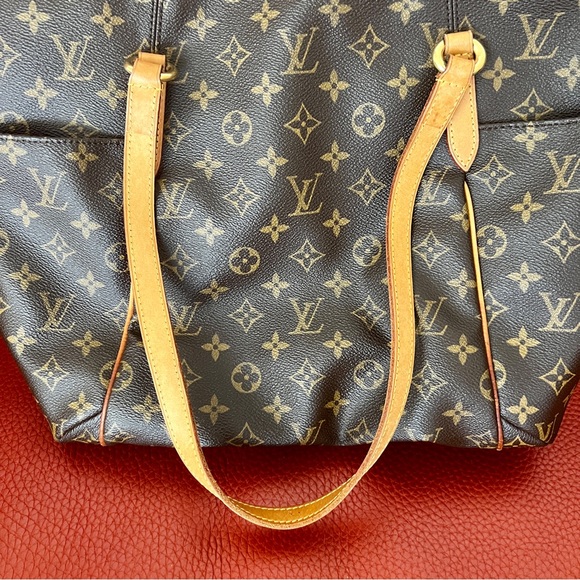 LOUIS VUITTON MONOGRAM TOTALLY MM PURSE TOTE BAG - Picture 6 of 10